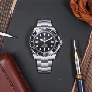 Rolex Submariner: 124060