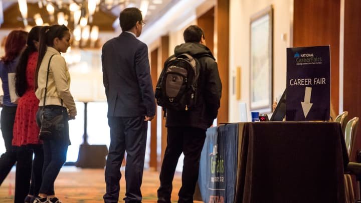 Unemployment Risk due to the Quartz Crisis